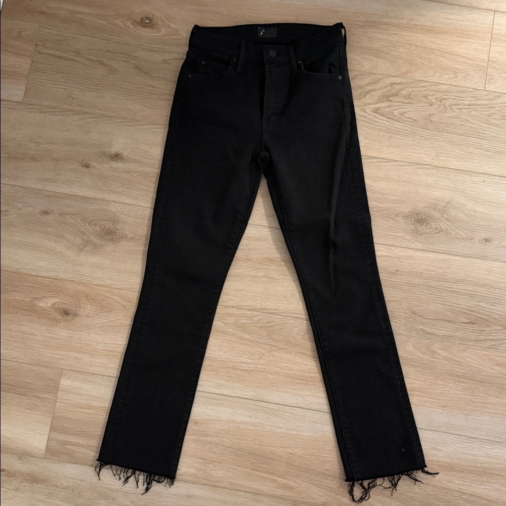 MOTHER “The Rascal Ankle Fray” Black Jeans